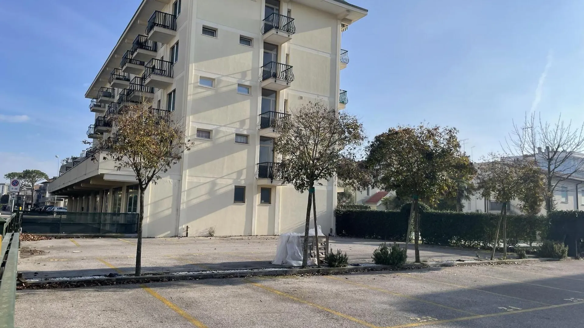 Bilocale Rubino Con Piscina - Jesolo Daire İtalya