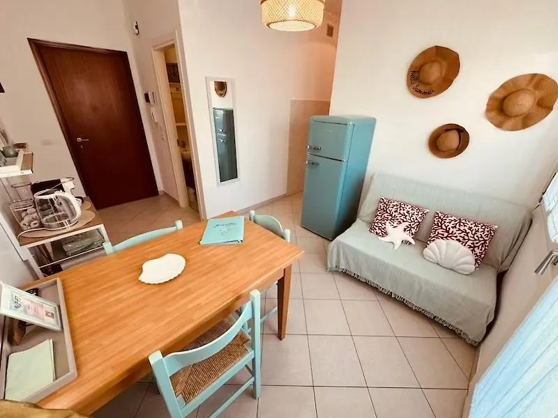 Bilocale Rubino Con Piscina - Jesolo Daire